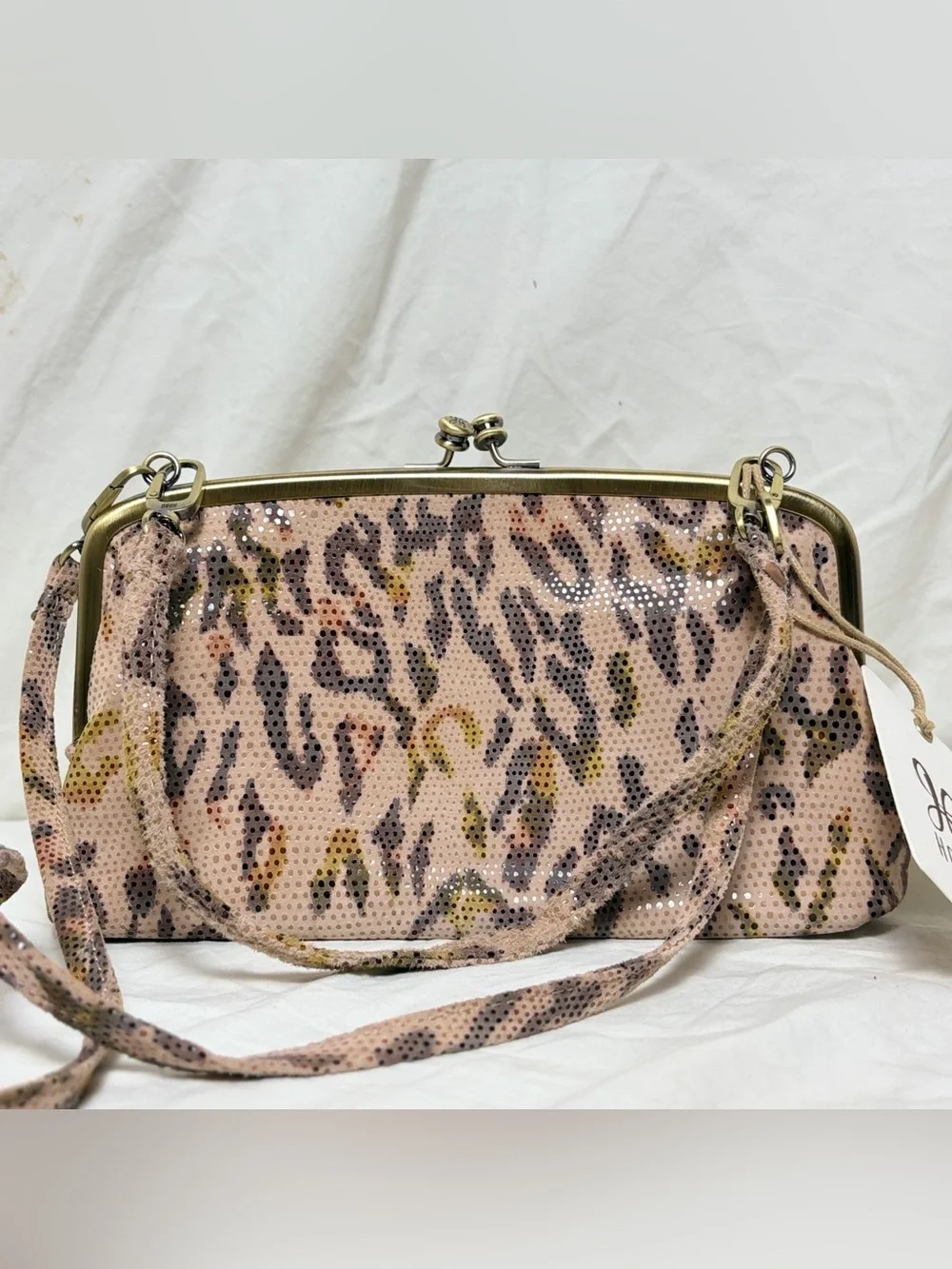 HOBO “Cora” Convertible Crossbody Bag – NWT – Blush Leopard Print - Picture 2 of 6